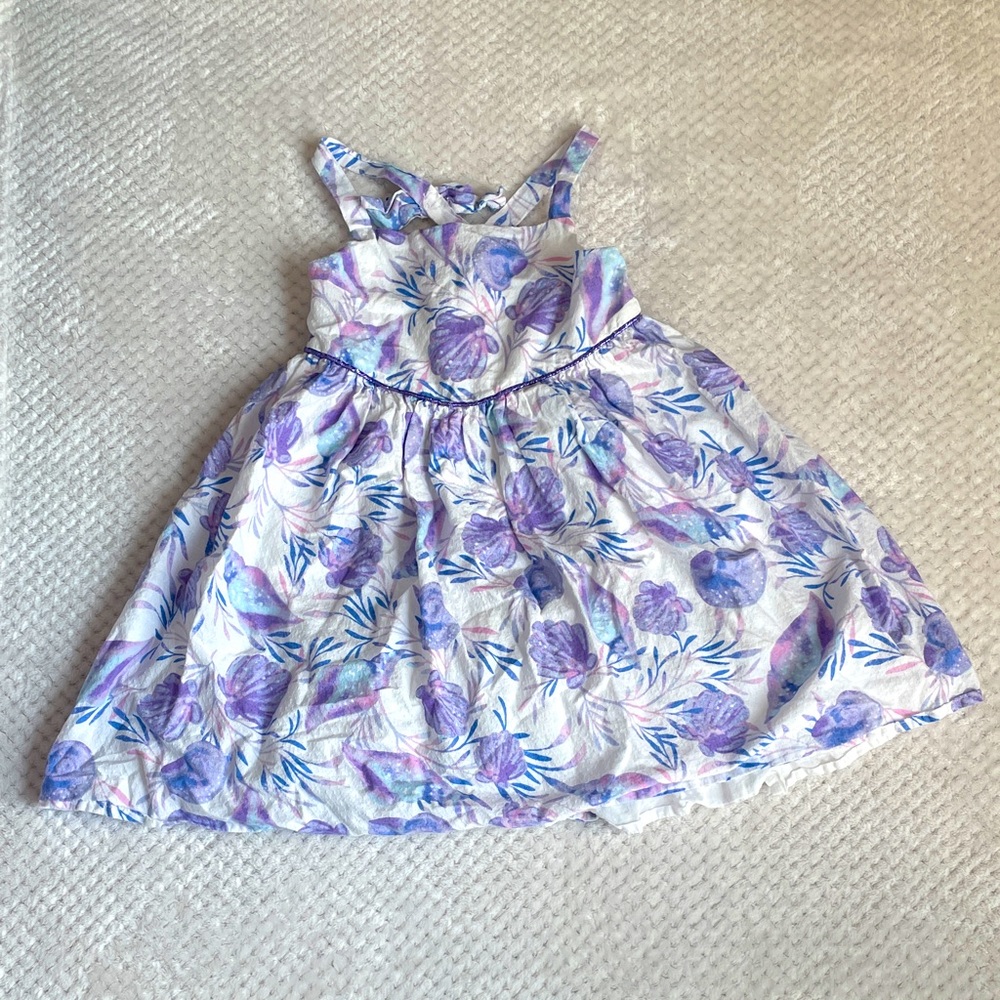 6 Max Studio fit and flare white and purple seashell spaghetti strap dress 🐚💜